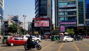 This is a feature photo of the LED billboard Gulshan-2-Facing-Banani owned by Brand Vibe Ltd.