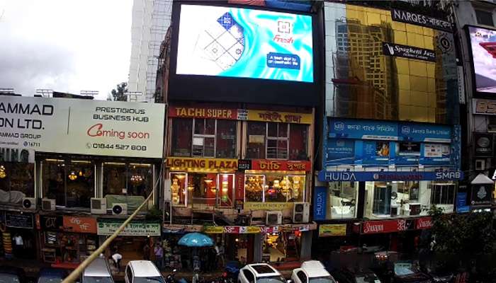 This is a feature photo of Gulshan-2 LED Billboard owned by Brand Vibe Ltd.